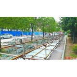 小區大門被拆預建停車位_鳳凰資訊